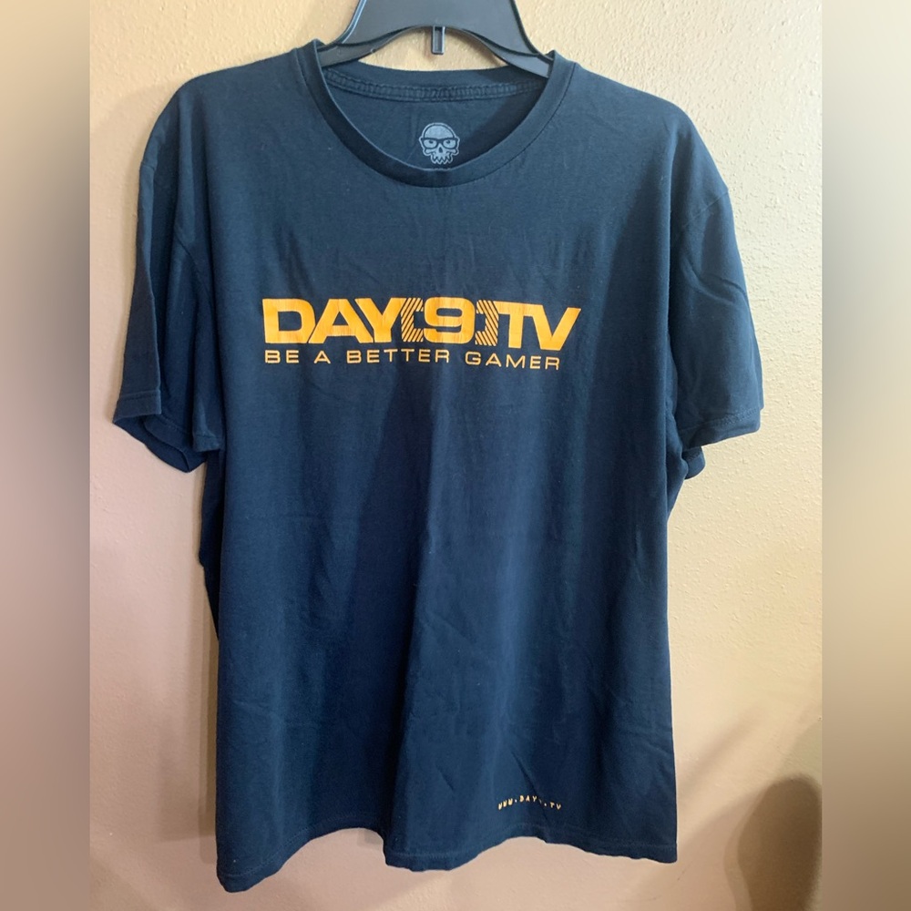 Day9TV Gamer Black T-Shirt with Yellow Print - XL